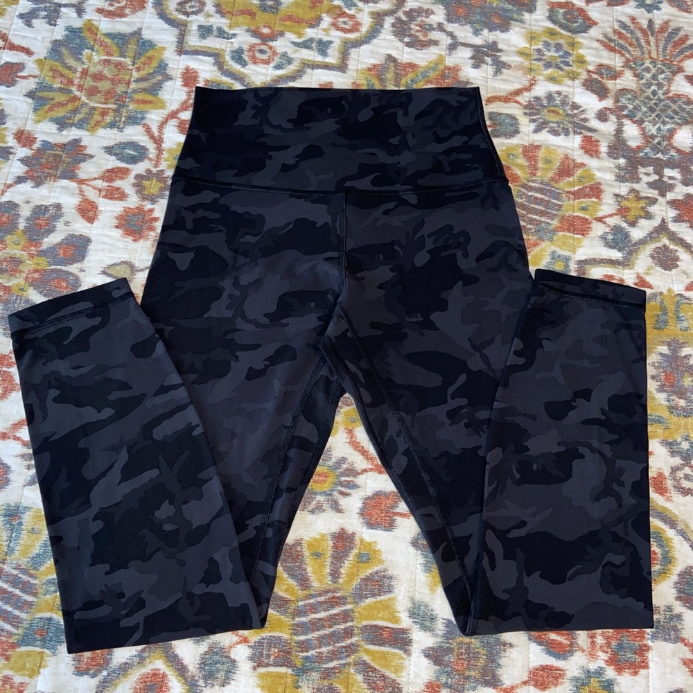 Lululemon aligns 25”